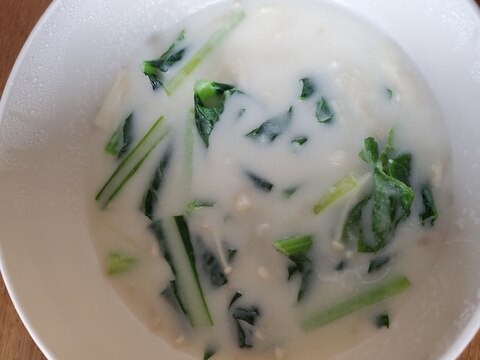小松菜とえのきのクリーミースープ